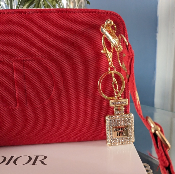 Dior - Picture 11 of 11